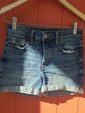 Old Navy Girl's Light Blue Denim Jean Shorts Waist 26"